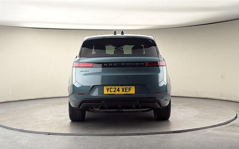 Used Land Rover Range Rover Sport SE Dynamic 300 HP (220 kW) 2024 Giola green SUV