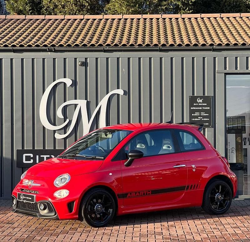 Begagnad Abarth 595 2018 Röd Halvkombi