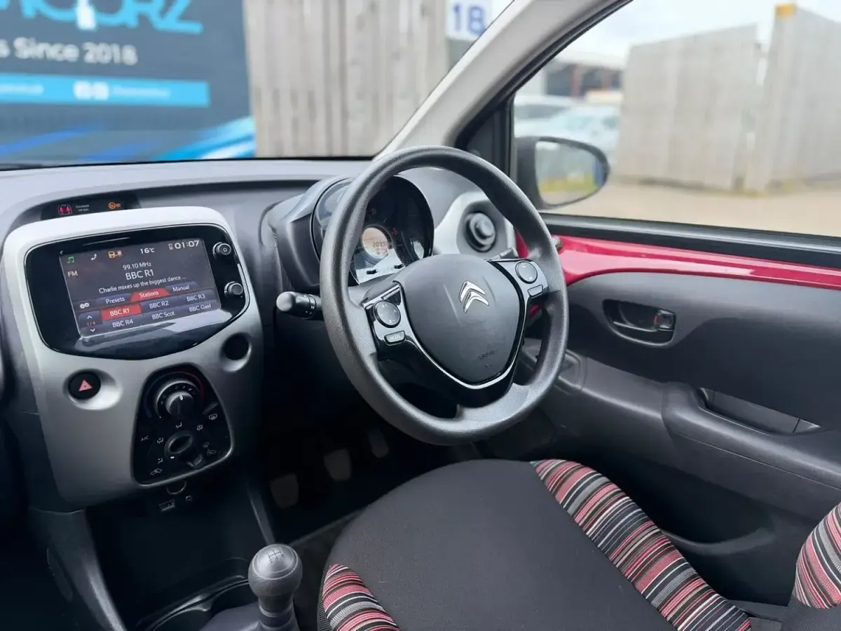Used Citroën C1 Feel 82 HP (60 kW) 2018 Red Hatchback