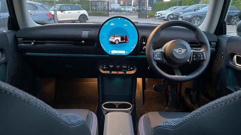 Used Mini Cooper Hatch 154 HP (113 kW) 2025 Silver Hatchback