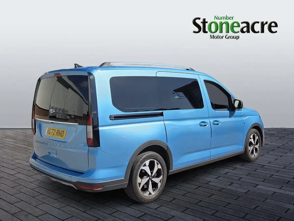 Used Ford Tourneo Connect Active 122 HP (89 kW) 2023 Blue MPV