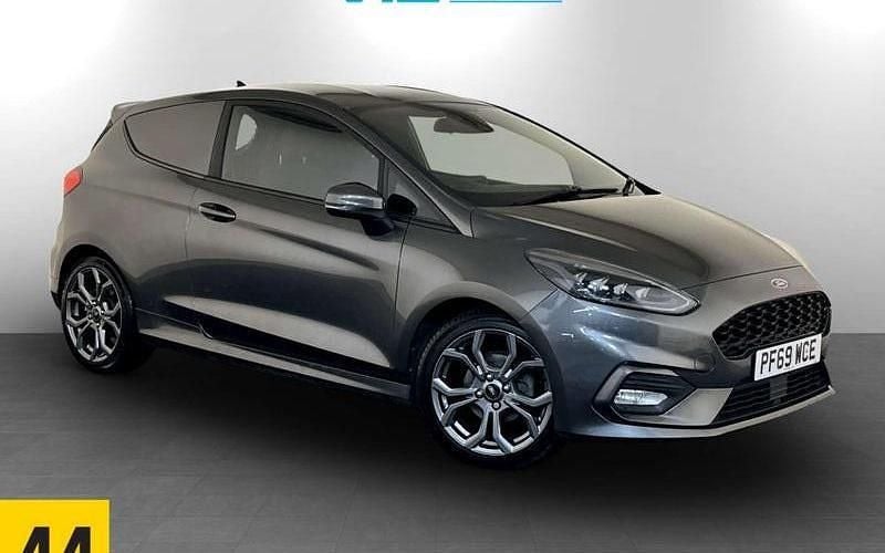 Used 2021 Ford Fiesta Sport Van | £6,595 (Good price) - Image 1/2