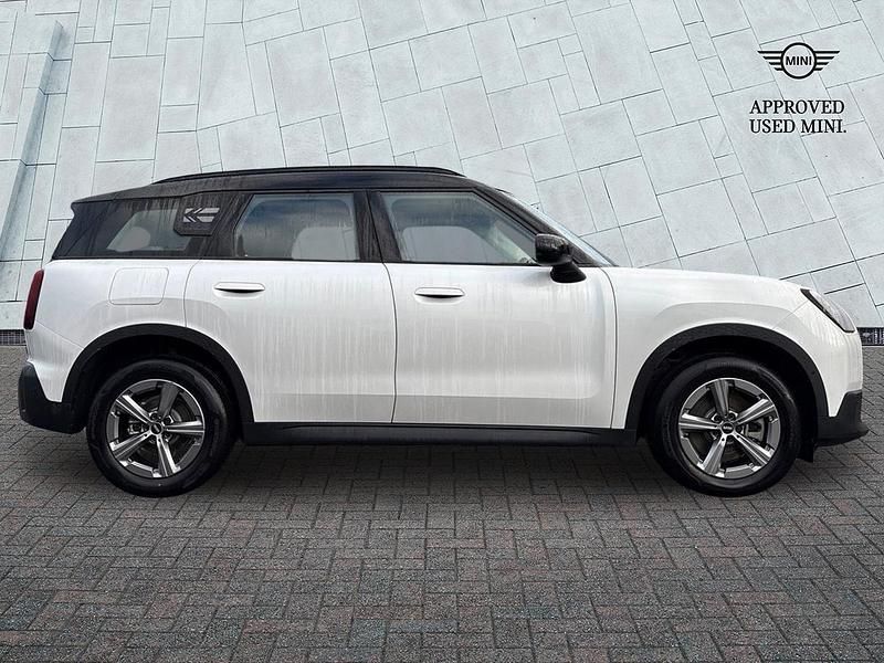 Used Mini Countryman Classic 168 HP (123 kW) 2025 White SUV