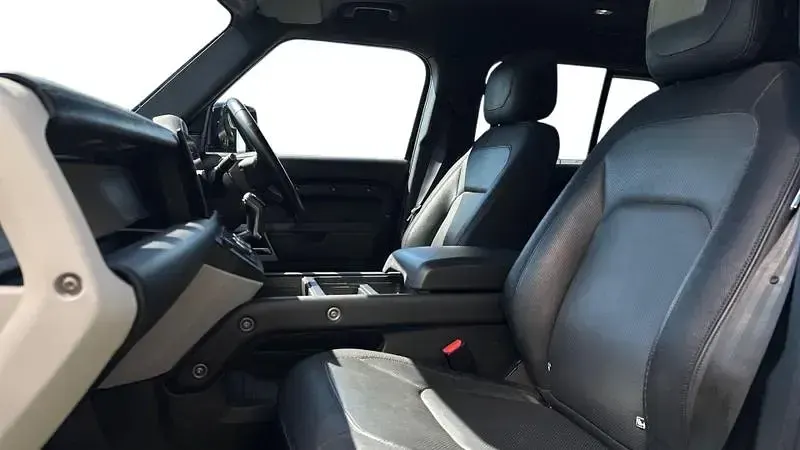 Used Land Rover Defender HSE Dynamic 2022 Santorini black SUV