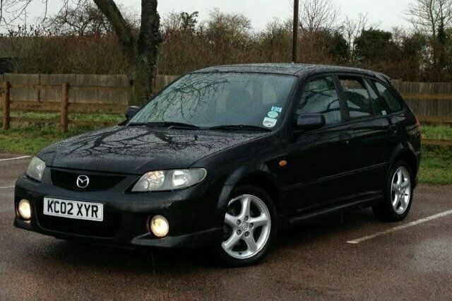 Used Mazda 323 Inclusive 129 HP (94 kW) 2002 Silver Hatchback