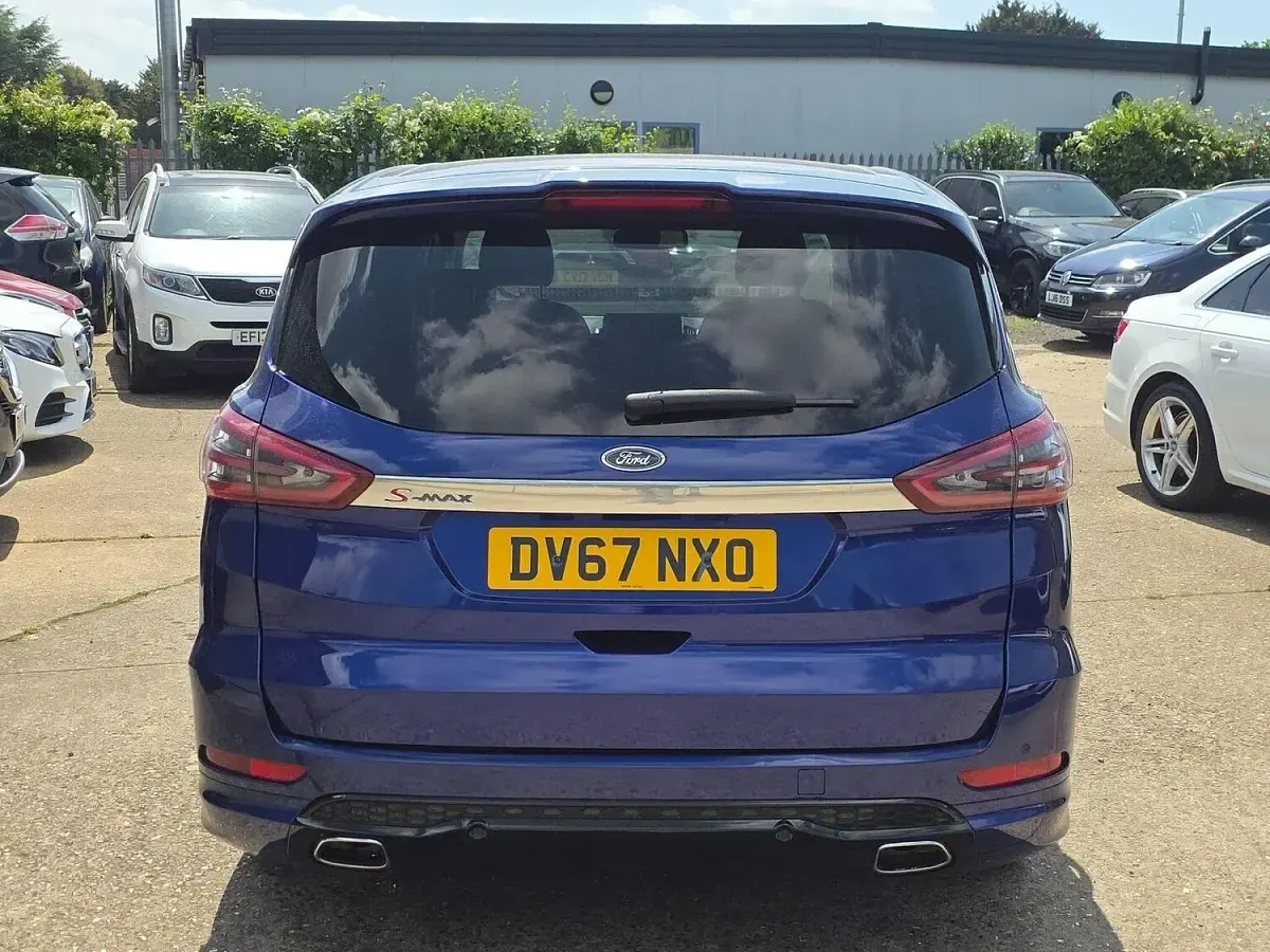 Used Ford S-MAX Sport 180 HP (132 kW) 2017 Blue MPV
