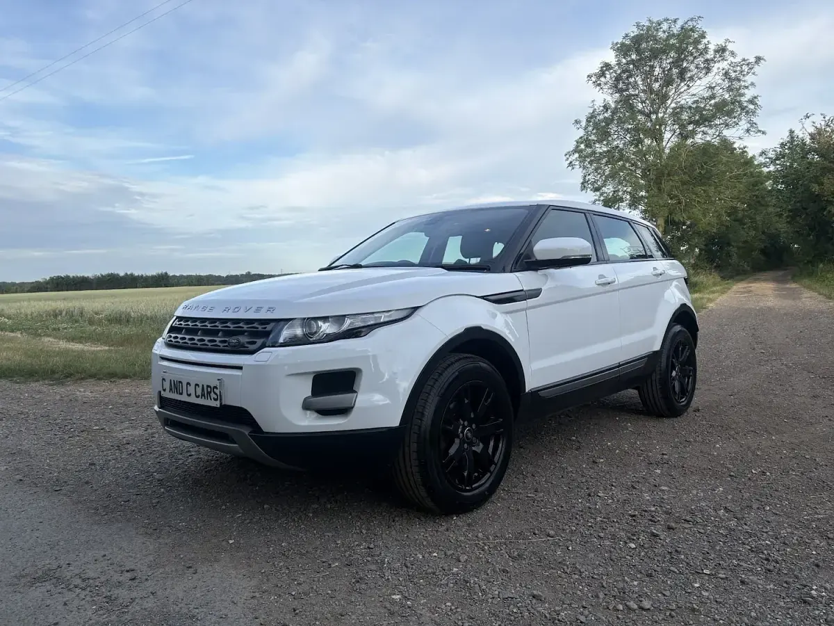 Used Land Rover Range Rover evoque Pure 150 HP (110 kW) 2013 White SUV