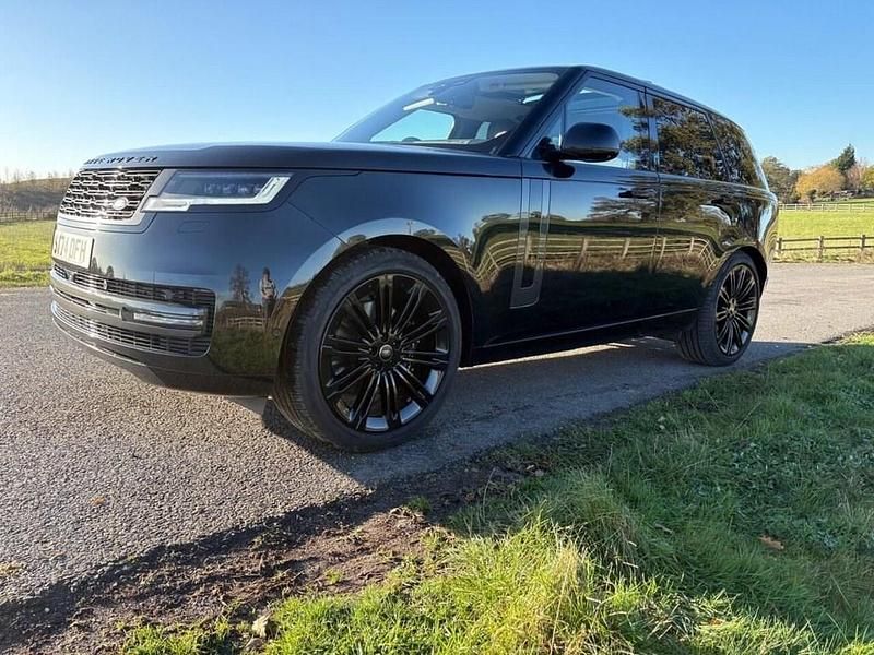 Used Land Rover Range Rover HSE 400 HP (294 kW) 2025 Black SUV
