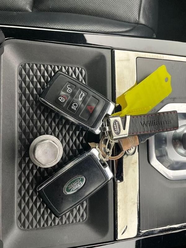 Used Land Rover Range Rover evoque R-Dynamic 150 HP (110 kW) 2020 Black SUV