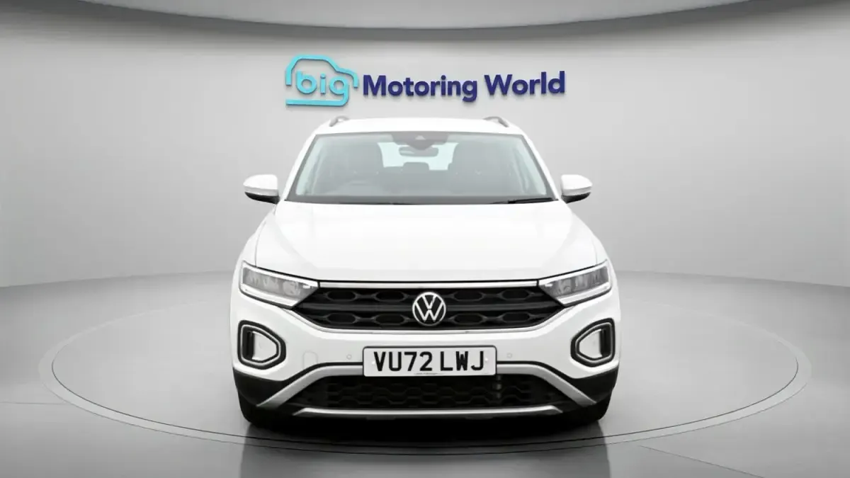 Begagnad VW T-Roc S 150 HK (110 kW) 2023 Vit SUV
