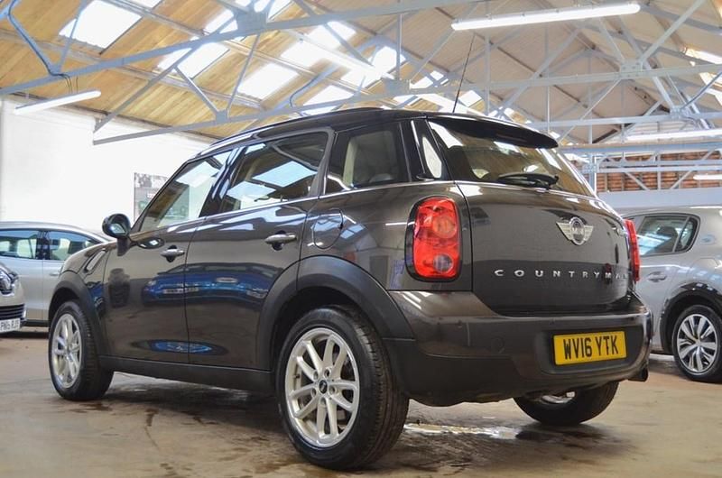Used Mini Cooper 122 HP (89 kW) 2016 Grey Hatchback