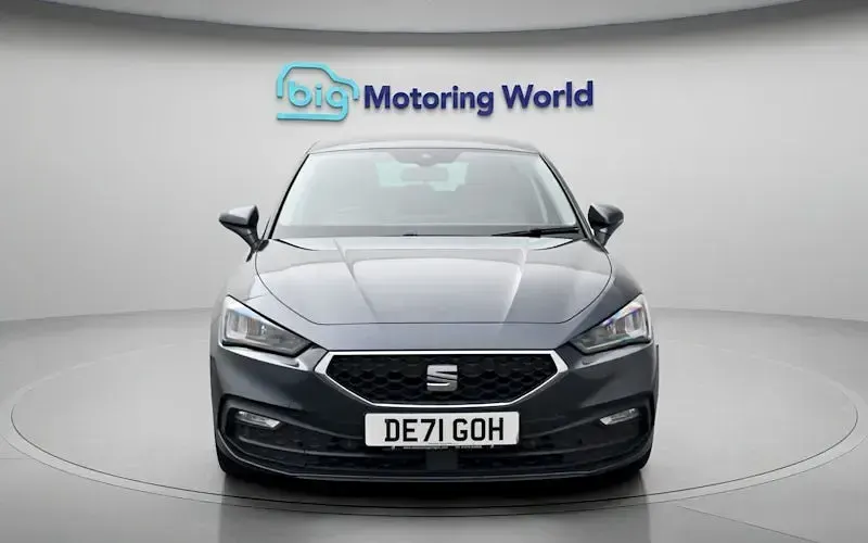 Used Seat Leon SE Dynamic 110 HP (80 kW) 2023 Hatchback