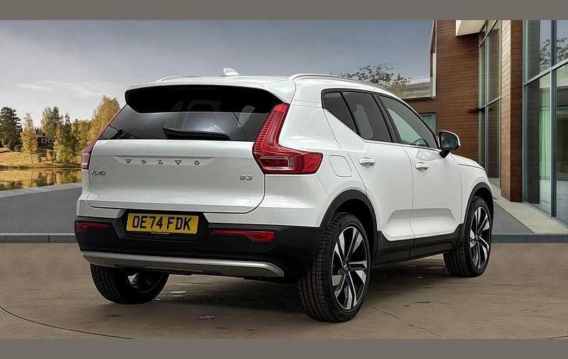 Used Volvo XC40 Ultra 161 HP (118 kW) 2024 White SUV