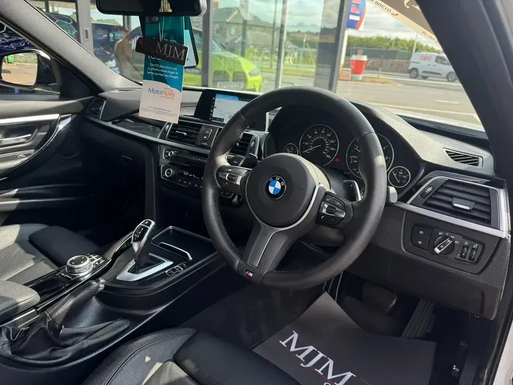 Used BMW 320 M Sport 190 HP (139 kW) 2018 White Estate