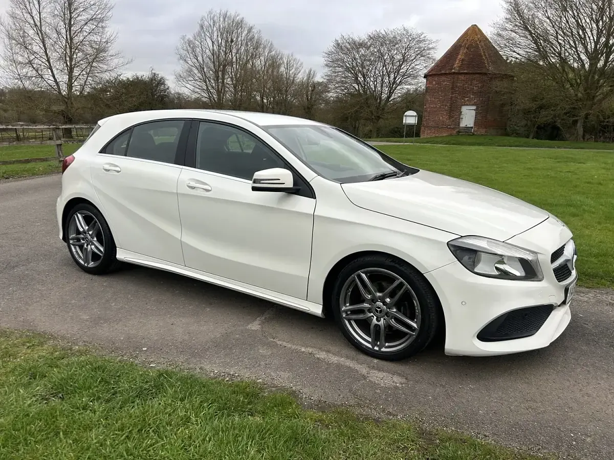 Used Mercedes A160 Executive 2017 White Hatchback