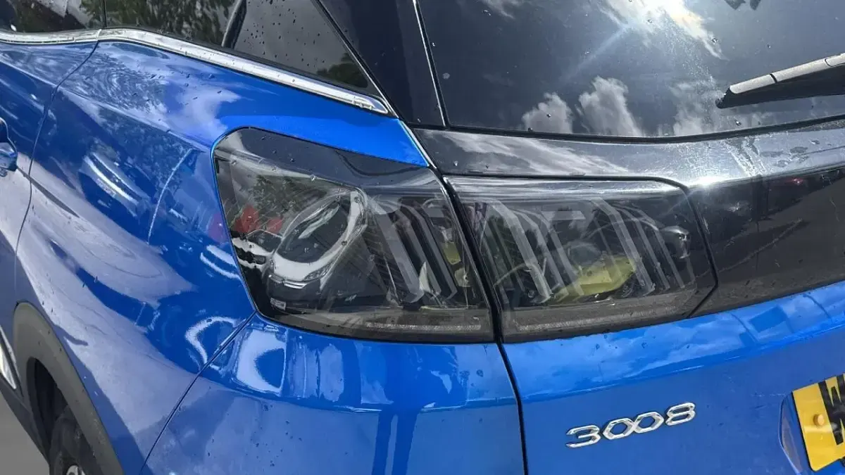 Used Peugeot 3008 GT 129 HP (94 kW) 2022 Blue SUV