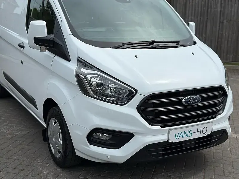 Used Ford Transit Custom Trend 130 HP (95 kW) 2023 White Van