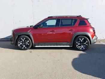 Used Renault R4 Komfort 110 kW (150 HP) 2025 Red Estate