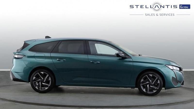Blue Used 2024 Peugeot 308 Allure Estate | £19,018 (Fair price) - Image 1/4