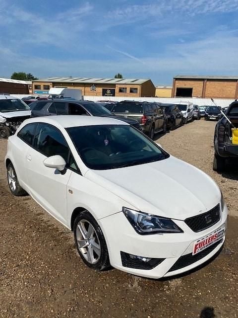 White Used 2016 Seat Ibiza FR Hatchback | £2,250 - Image 1/4