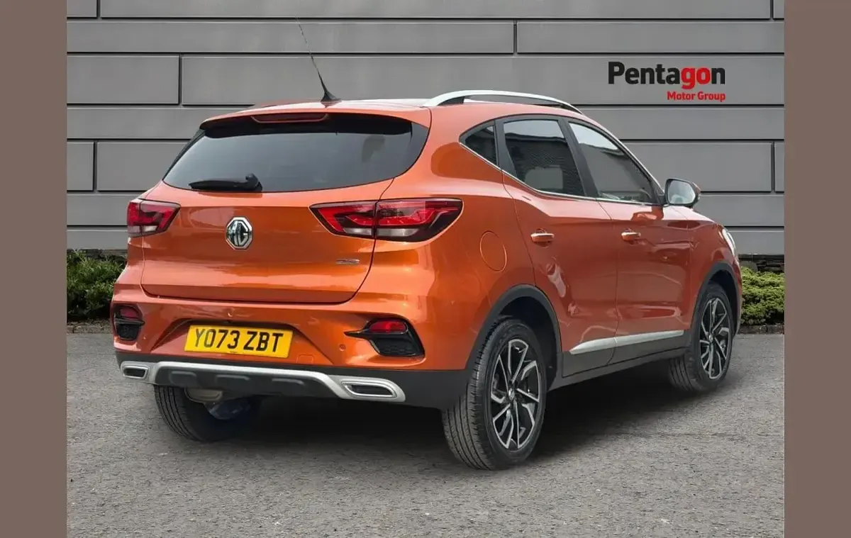 Used MG ZS Exclusive 105 HP (77 kW) 2024 Orange SUV