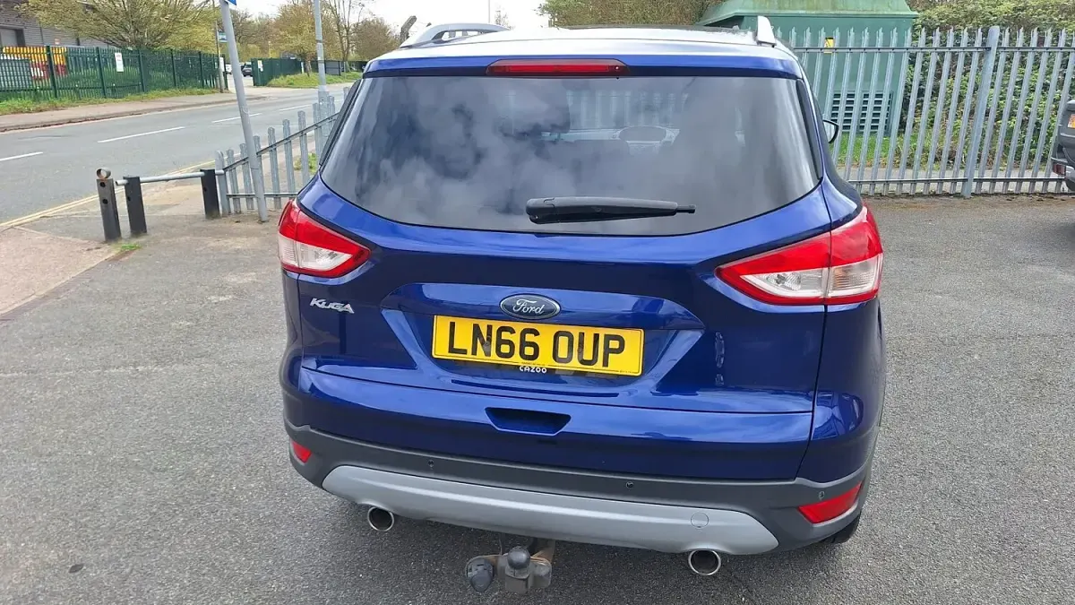 Used Ford Kuga Zetec 150 HP (110 kW) 2016 Blue SUV