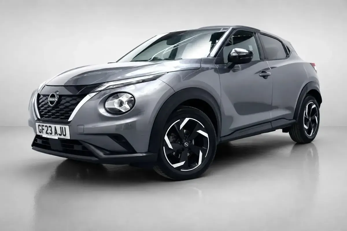 Used Nissan Juke N-Connecta 143 HP (105 kW) 2023 Grey SUV