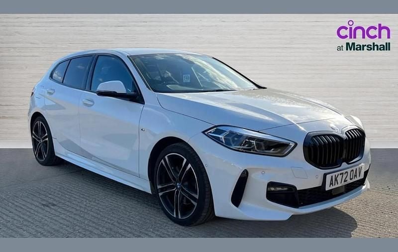 Used BMW 118 M Sport 134 HP (98 kW) 2022 White Hatchback