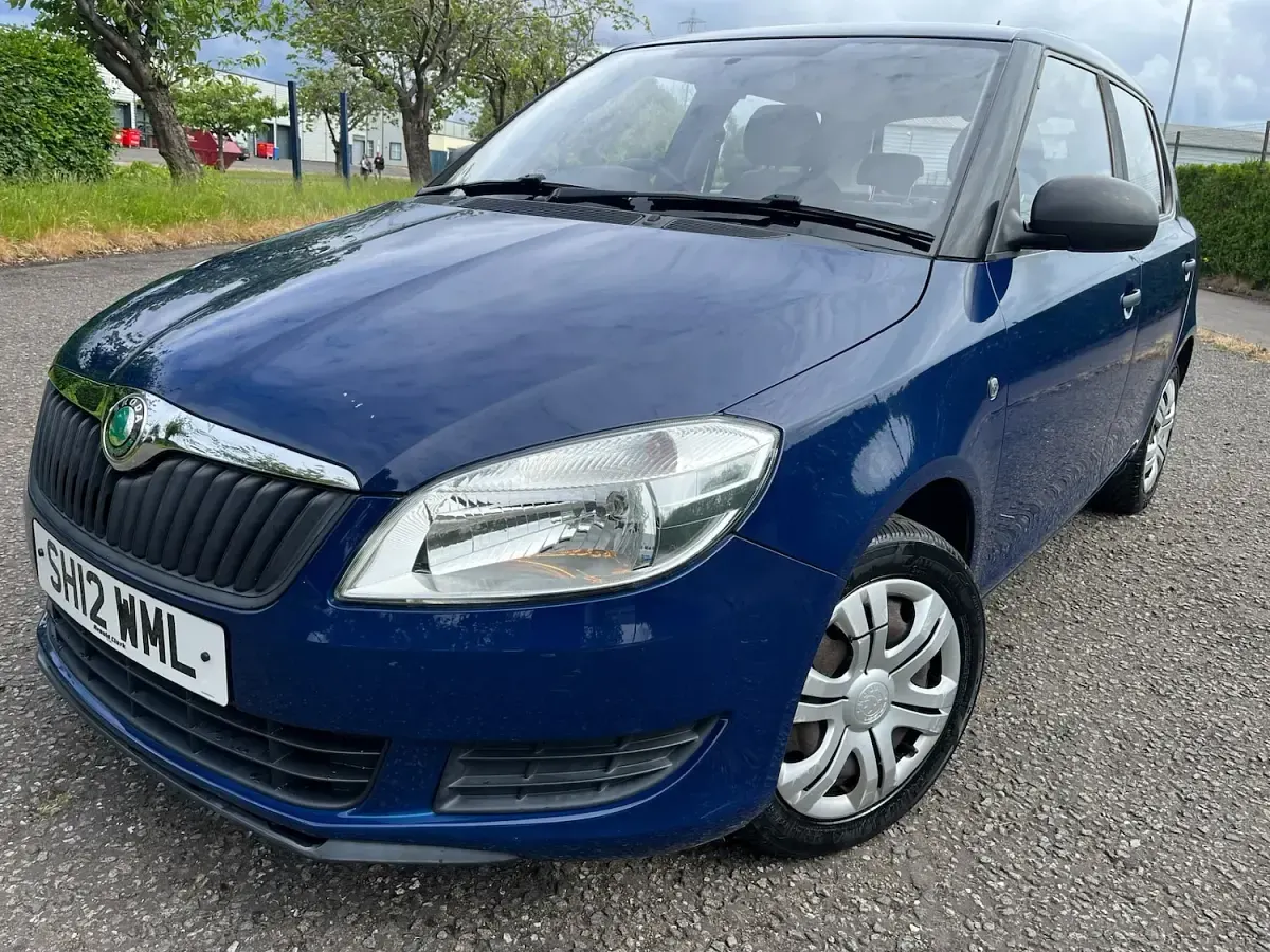 Used Skoda Fabia 60 HP (44 kW) 2012 Blue Hatchback
