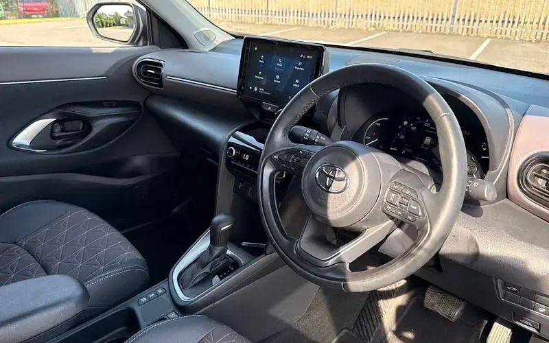 Used Toyota Yaris Cross 116 HP (85 kW) 2024 White SUV