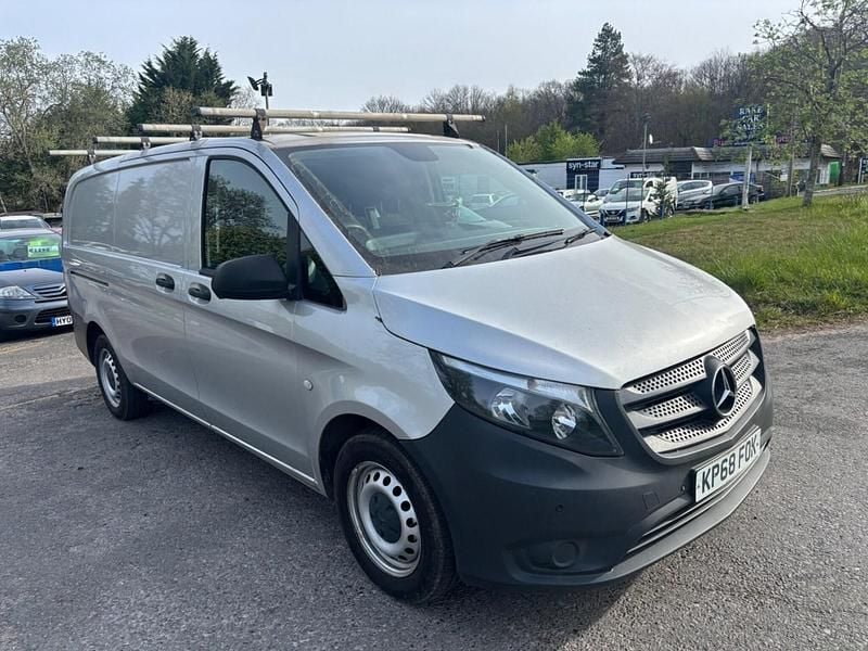 Begagnad Mercedes Vito 2018 Silver Van