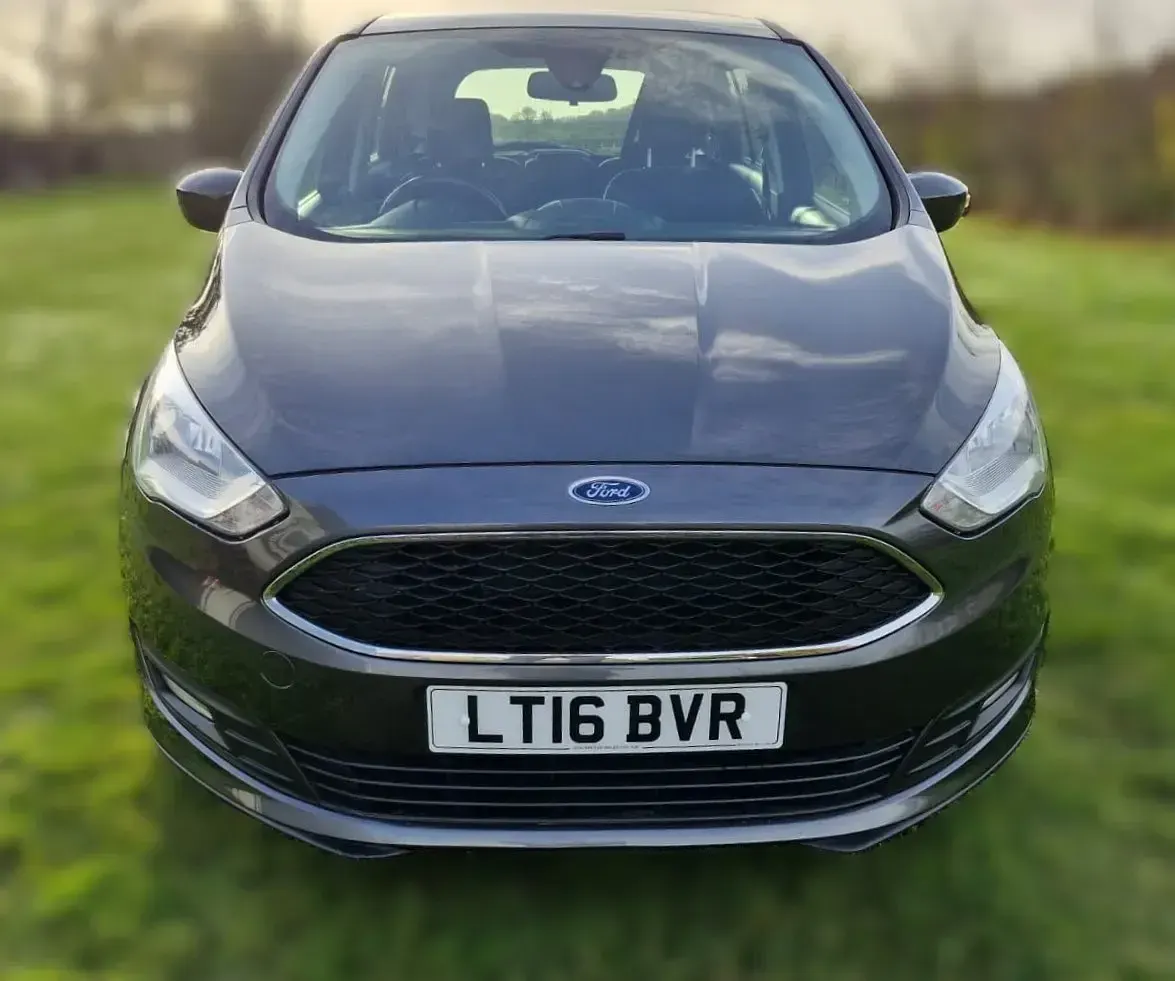 Usado Ford Grand C-Max Zetec 120 HP (88 kW) 2016 Cinzento Monovolume