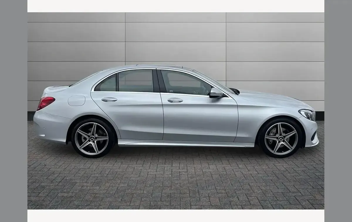 Used Mercedes C220 AMG Line Premium Plus 170 HP (125 kW) 2016 Iridium silver Sedan