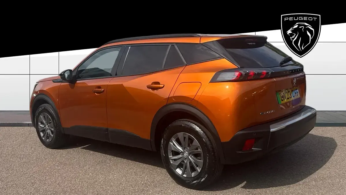 Used Peugeot e-2008 Active+ 100 kW (136 HP) 2023 Orange SUV