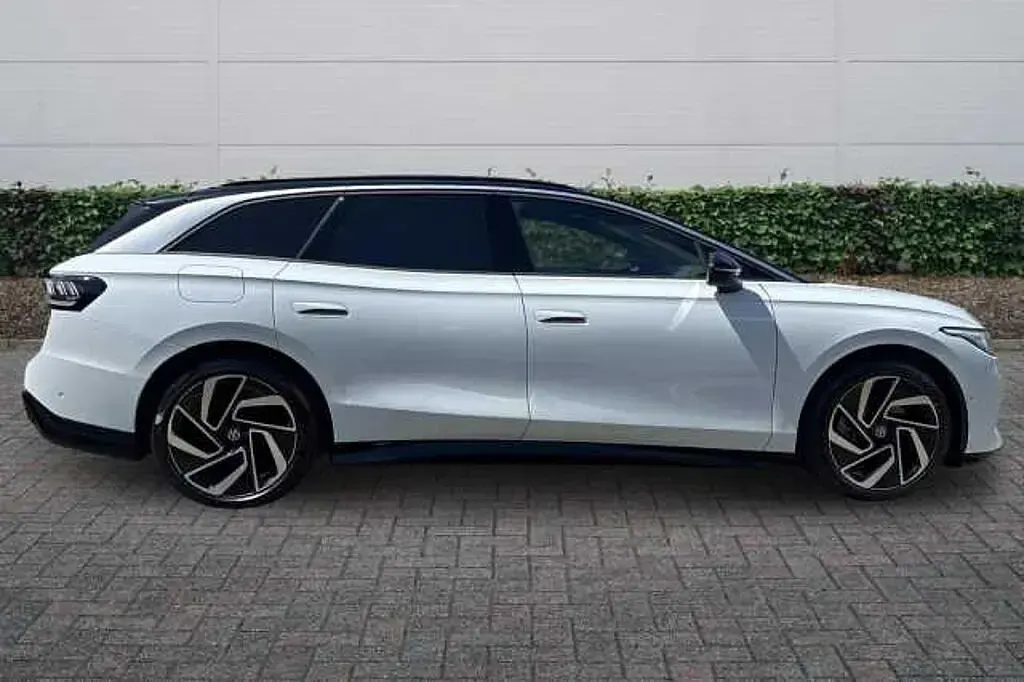 New VW ID.7 210 kW (286 HP) 2026 Estate