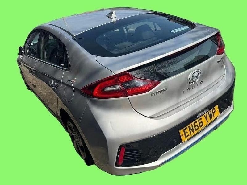 Used Hyundai Ioniq Premium 141 HP (103 kW) 2017 Silver Hatchback