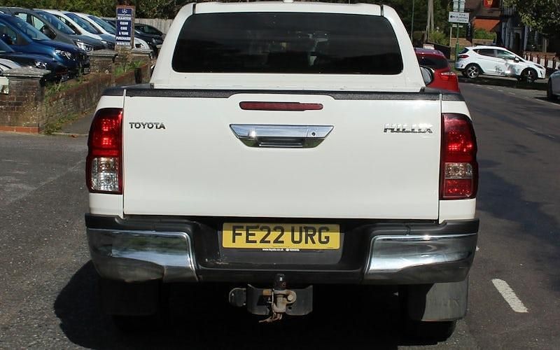 Used Toyota HiLux 150 HP (110 kW) 2024 Pickup