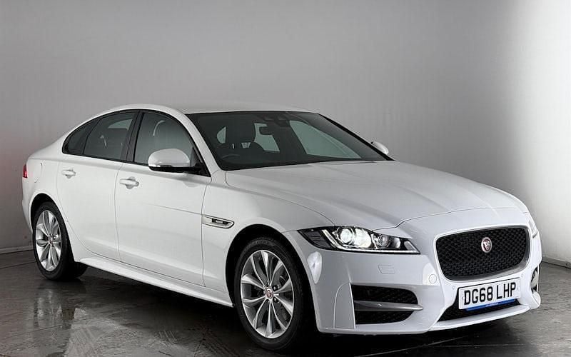 Used 2020 Jaguar XF R-Sport Sedan | £14,550 (Good price) - Image 1/3
