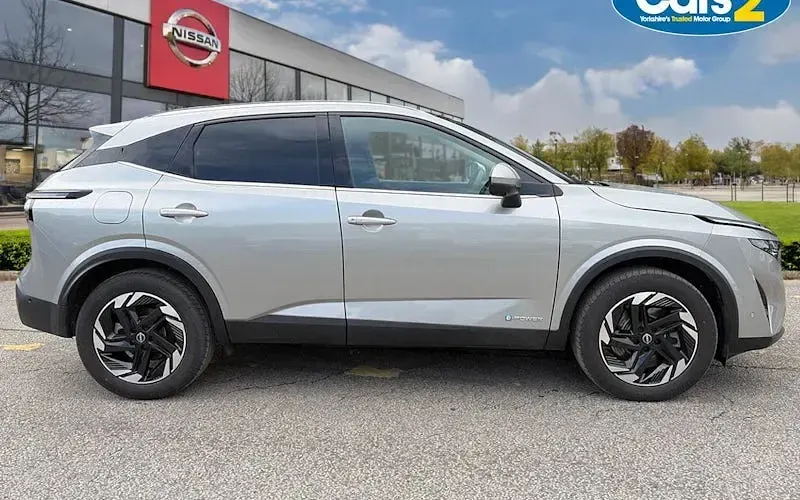 Used Nissan Qashqai N-Connecta 190 HP (139 kW) 2025 Silver SUV