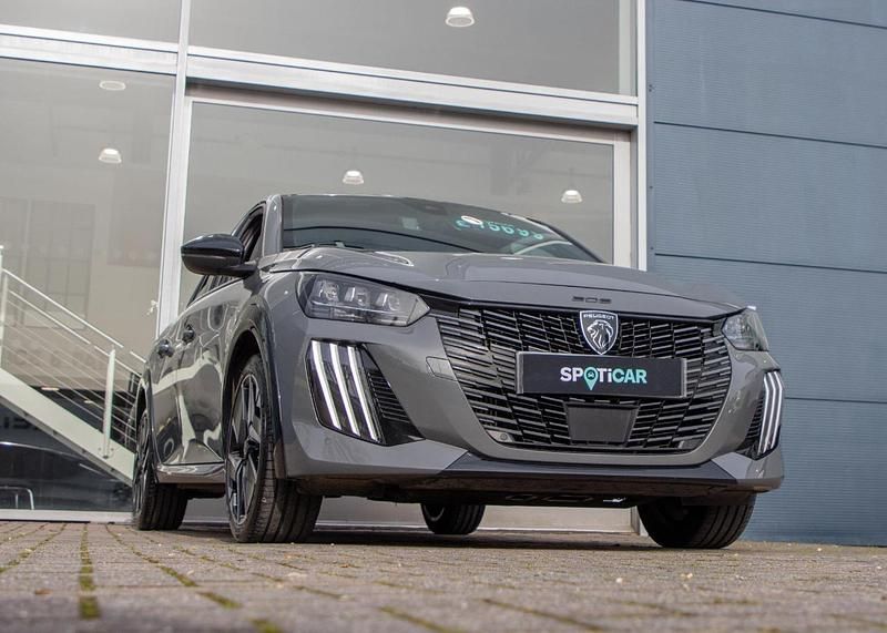 Used Peugeot 208 GT 99 HP (72 kW) 2024 Grey Hatchback