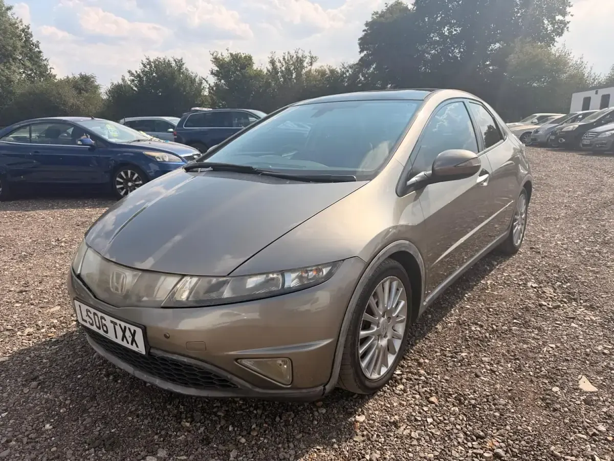 Used Honda Civic ES 140 HP (102 kW) 2006 Grey Hatchback