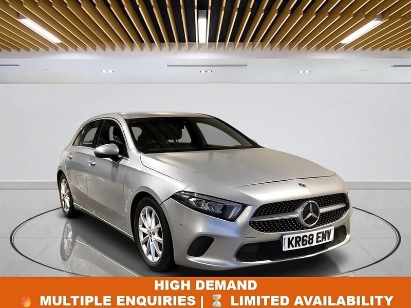 Used Mercedes A180 Executive 116 HP (85 kW) 2018 Silver Hatchback