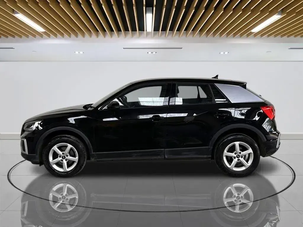 Used Audi Q2 Advanced 110 HP (80 kW) 2022 Black SUV