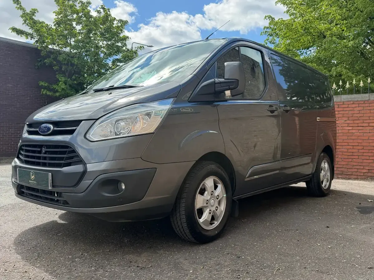 Used Ford Transit Custom Limited 155 HP (114 kW) 2015 Grey Van