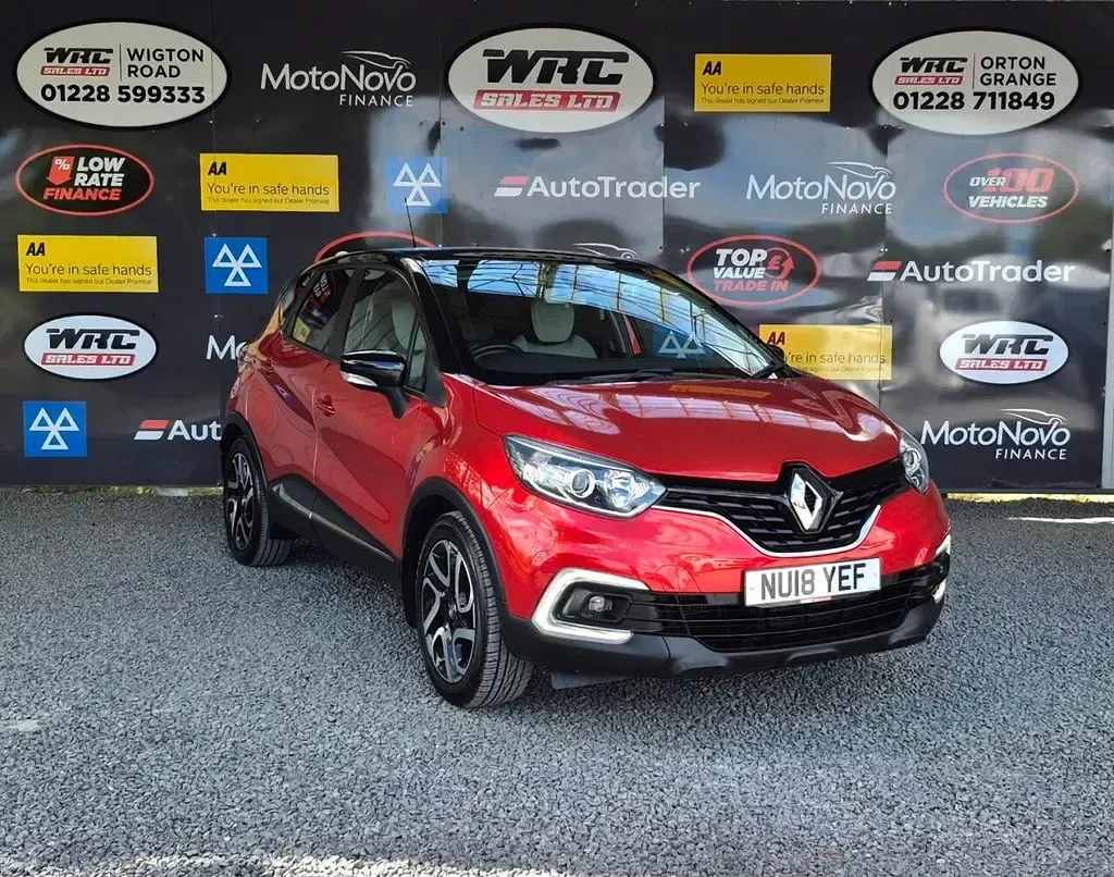 Used Renault Captur Iconic 90 HP (66 kW) 2018 Red SUV