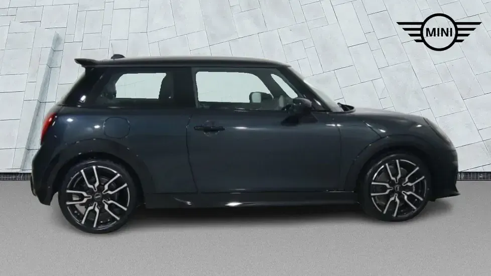 Used Mini Cooper Hatch 113 kW (154 HP) 2025 Grey Hatchback