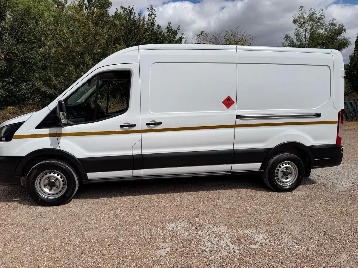 Used Ford Transit 130 HP (95 kW) 2021 White Van