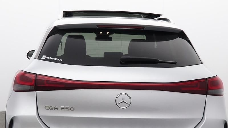 Used Mercedes EQA250 AMG Line Premium 139 kW (190 HP) 2021 Silver SUV