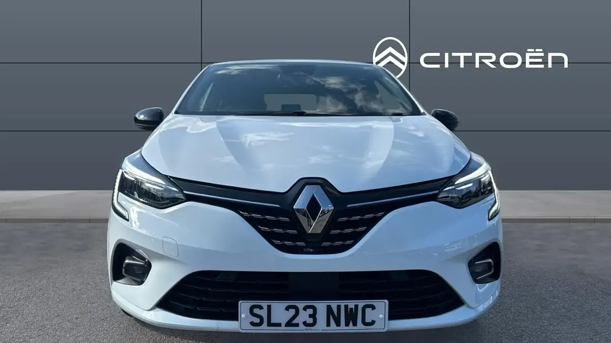 Begagnad Renault Clio V Techno 145 HK (106 kW) 2023 Halvkombi