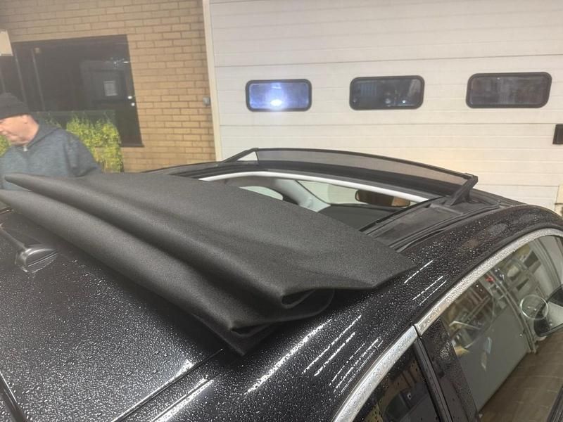 Used Vauxhall Adam Rocks 2015 White Hatchback